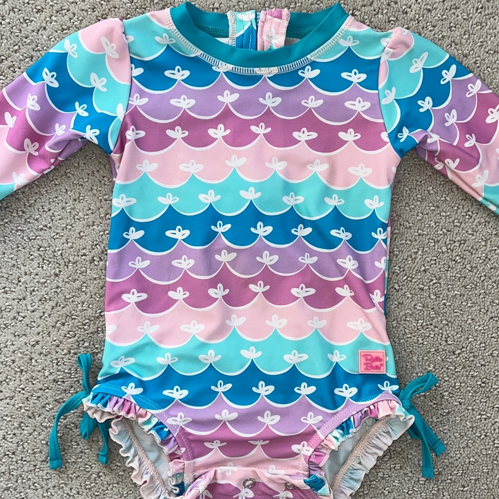 NWOT Ruffle Butts Rashguard long sleeve one piece swimsuit Colorful Swimwear 12